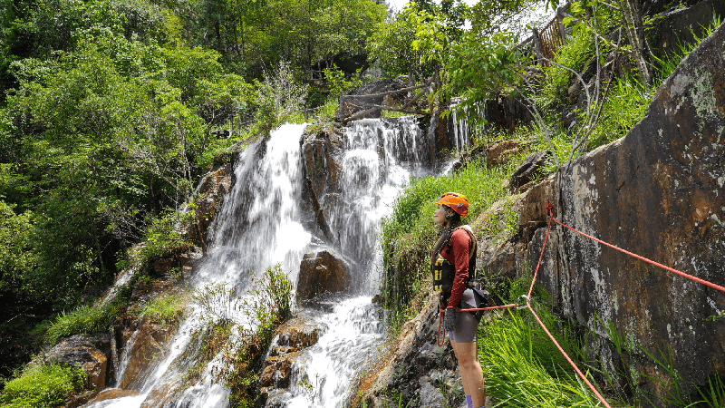 Explore Phi Lieng 2 days 1 night (3)